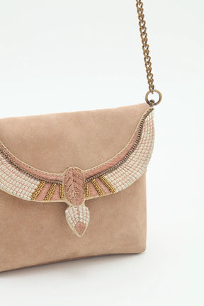 Cartera wings