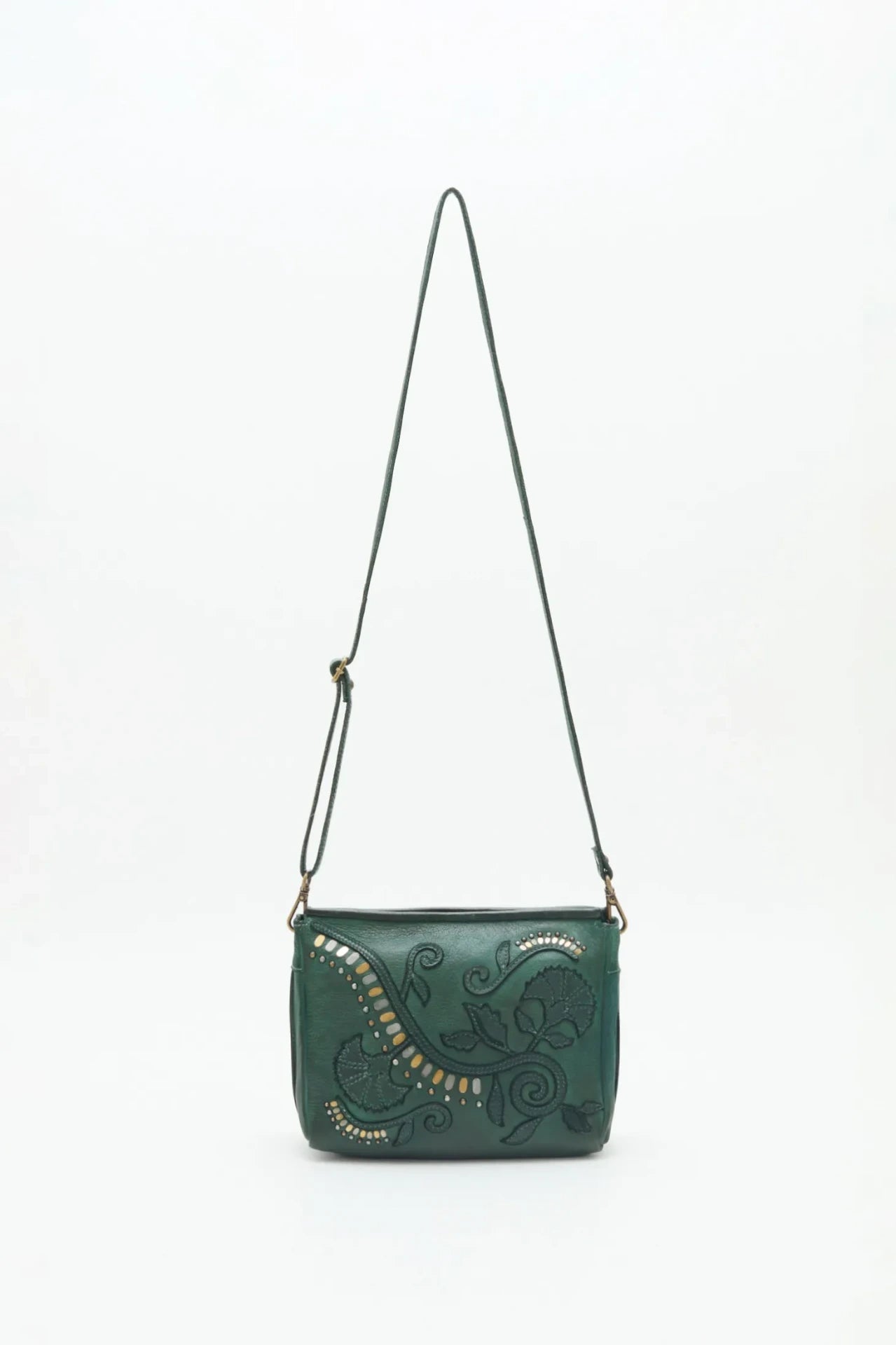 Cartera braid flower